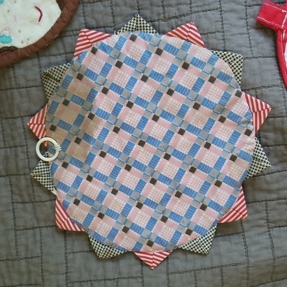 Vintage handmade hot pad/trivets/teapot warmer - Picture 5 of 8